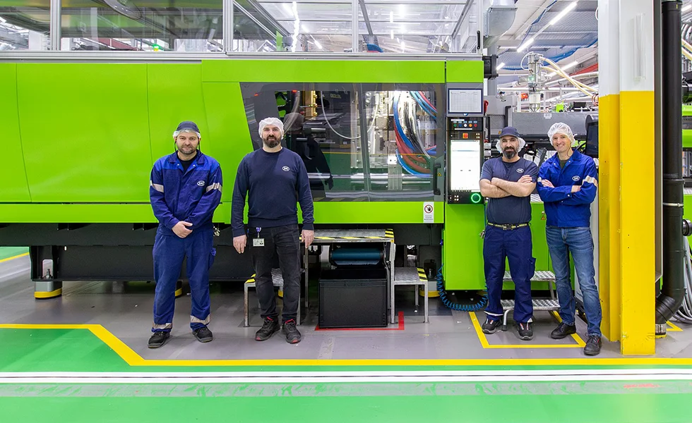 A photo of the new injection moulding machine in Neuhausen, Switzerland (photo)