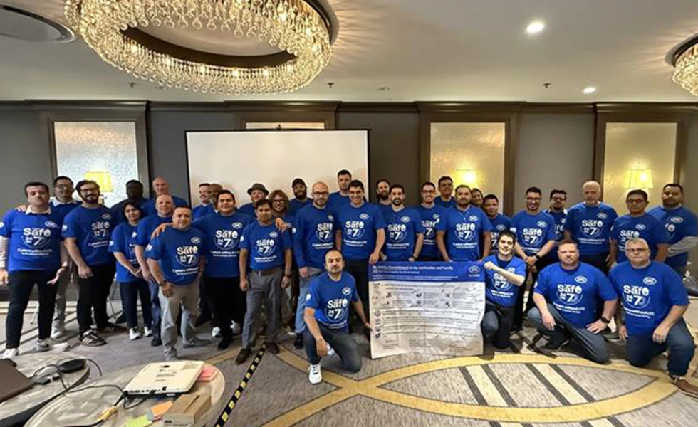 Group photo of the enhanced safety training in North America (photo)