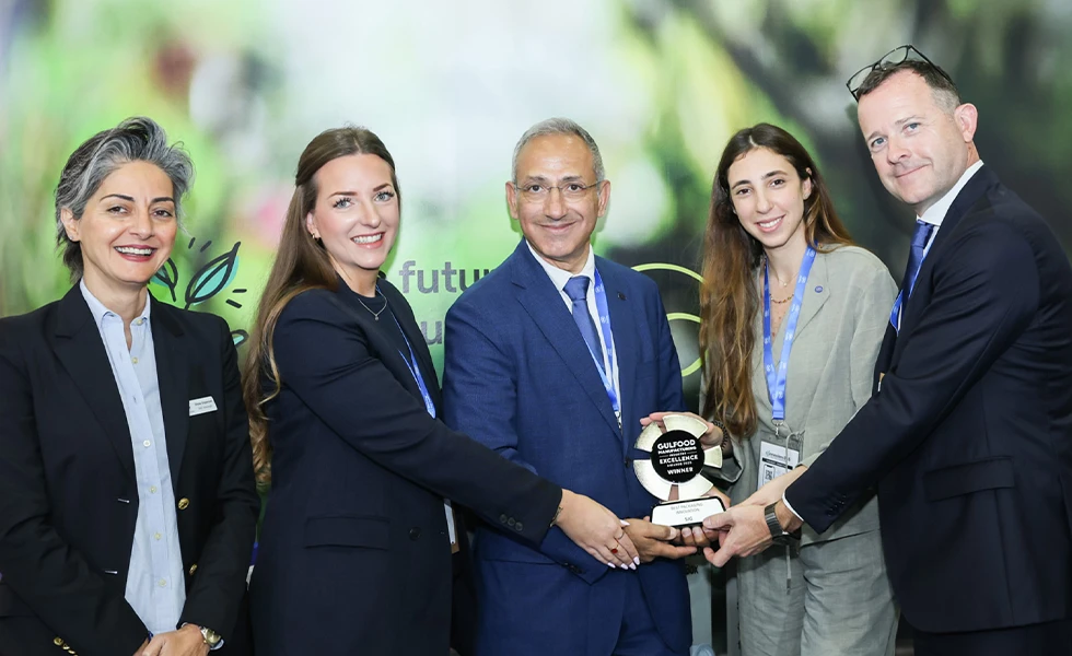 Group photo with Best Packaging Innovation award at Gulfood Manufacturing 2025 (photo)